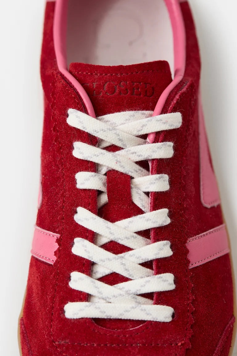 Sneaker