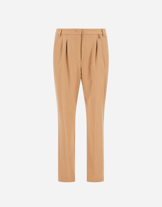 Hose aus Fluid Wool