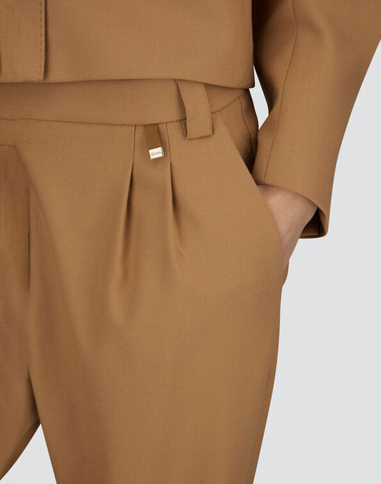 Hose aus Fluid Wool