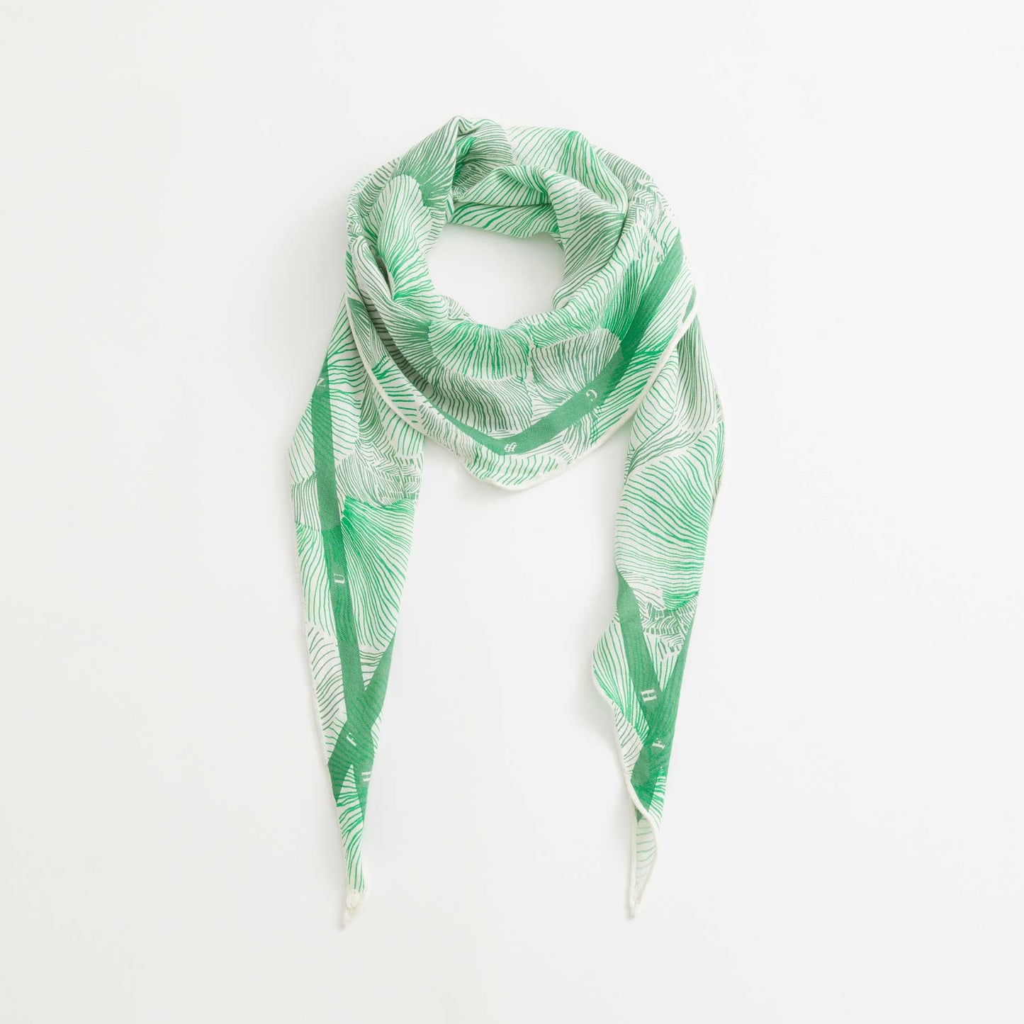 KITE-SCARF-FLU